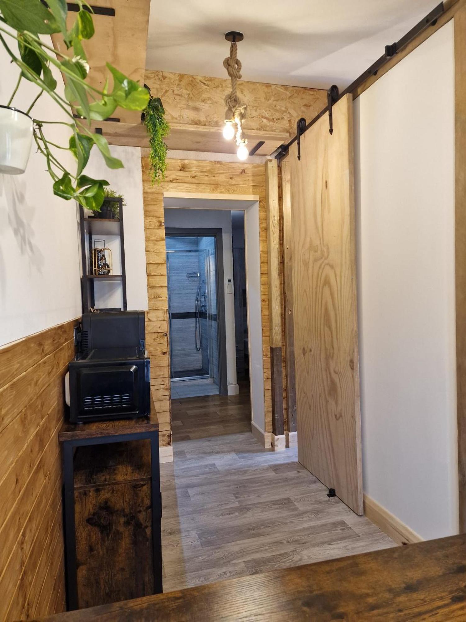 Two-Bedroom Cosy Country Lodge With Private Patio Greenhithe ภายนอก รูปภาพ