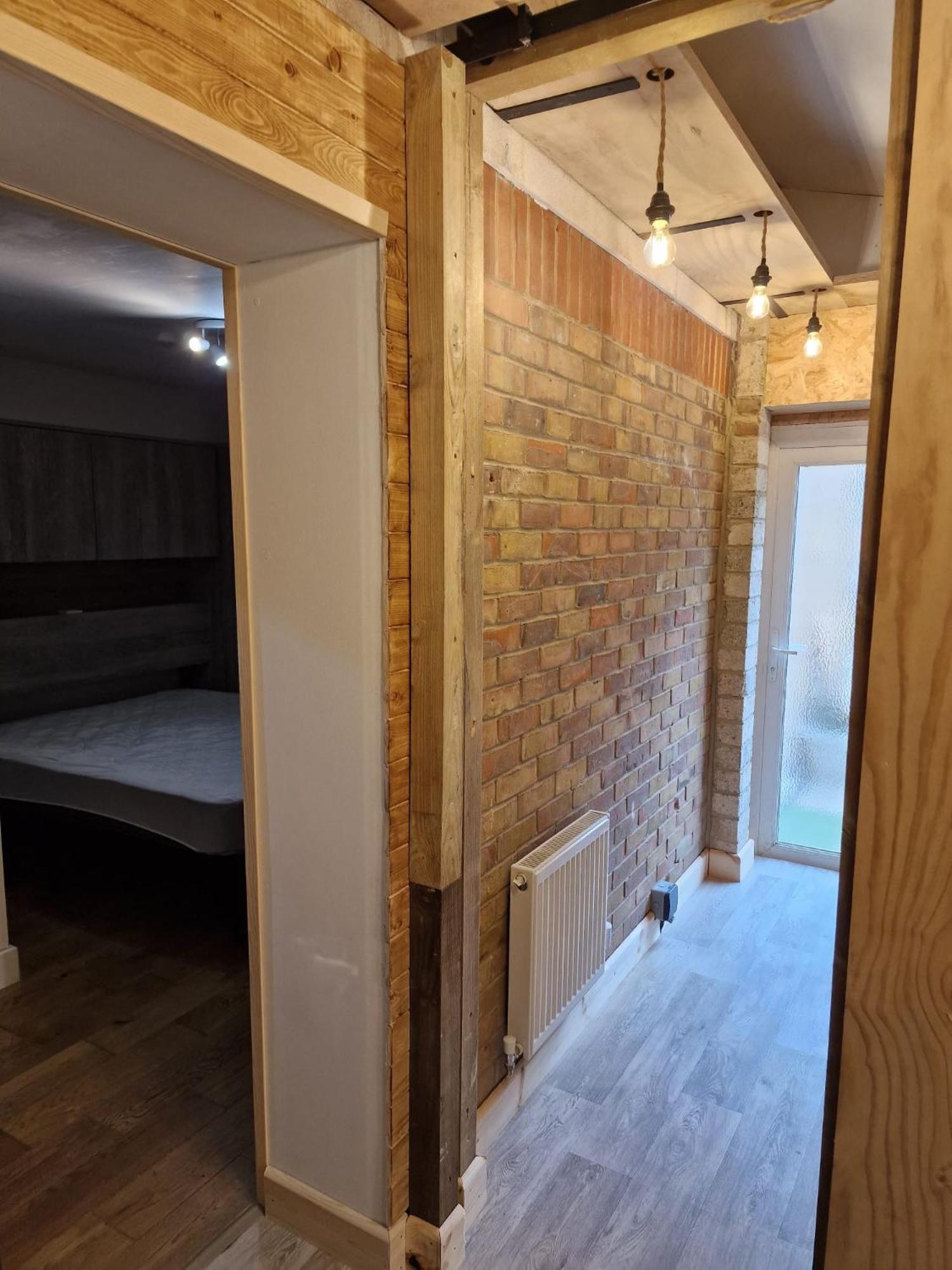 Two-Bedroom Cosy Country Lodge With Private Patio Greenhithe ภายนอก รูปภาพ